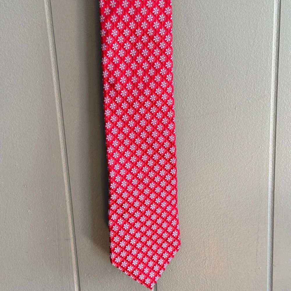 Ike Behar Silk Necktie Red Blue Ditsy Floral Jacquard Preppy Ivy League Made USA